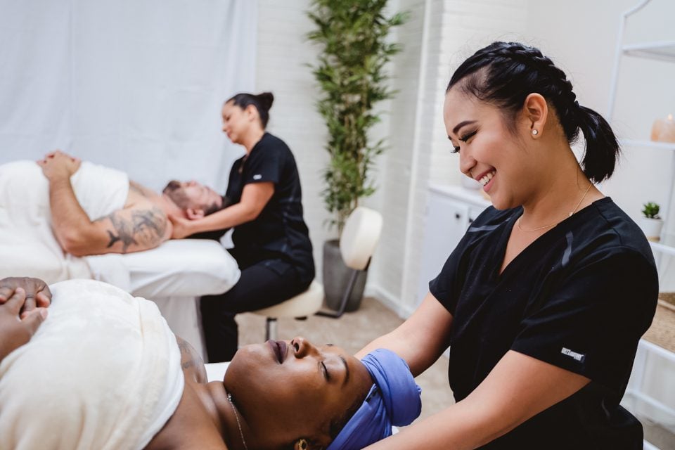 What Is a Couples Massage What Is a Couples Massage?